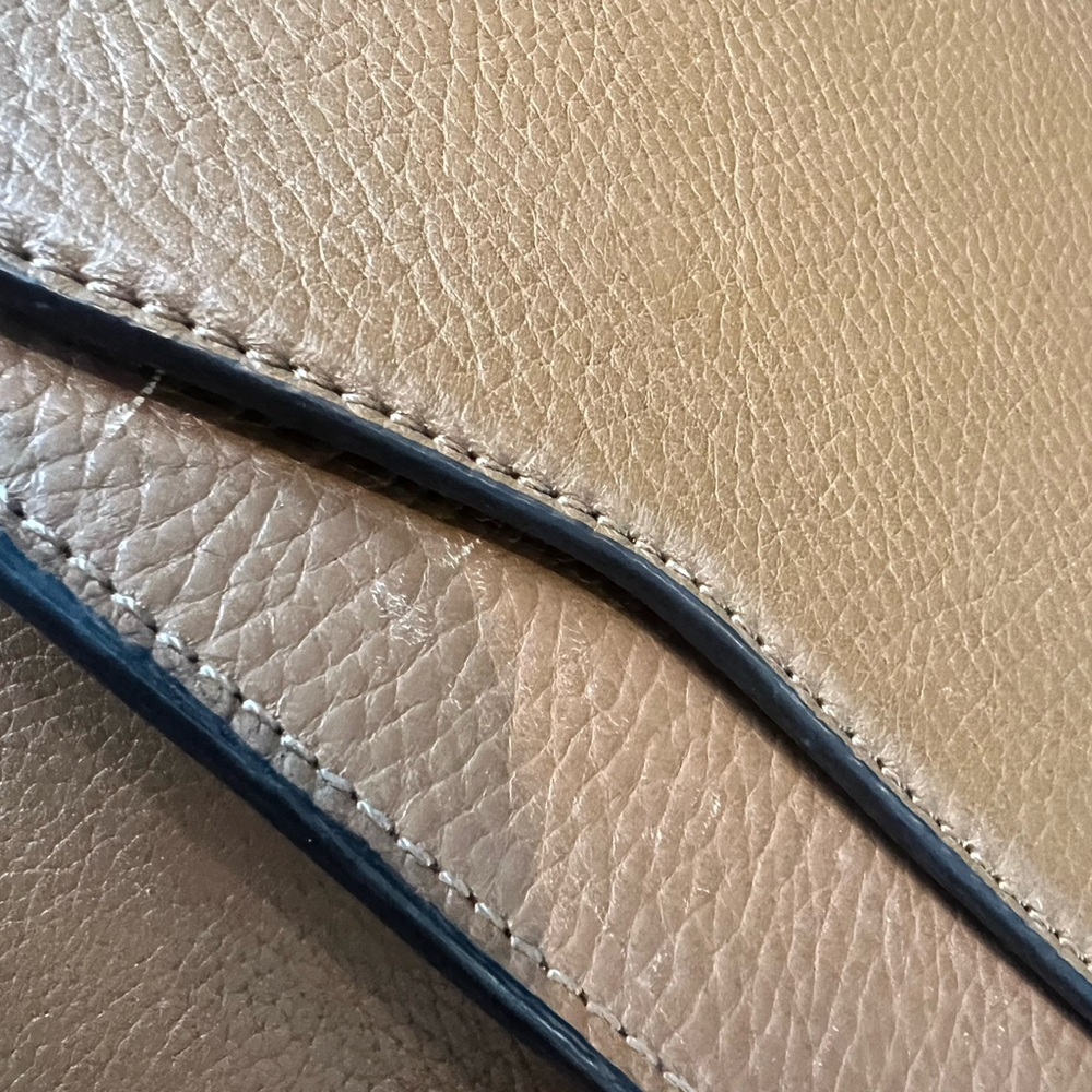 Tory Burch crossbody - Picture 4 of 10